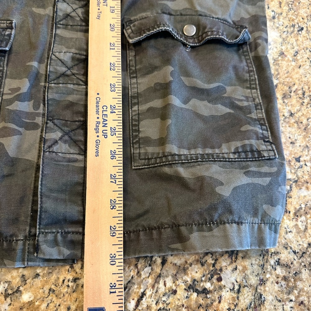 Xxx Rude Camo Jacket With Fleece Sleeves. Size Small View 3